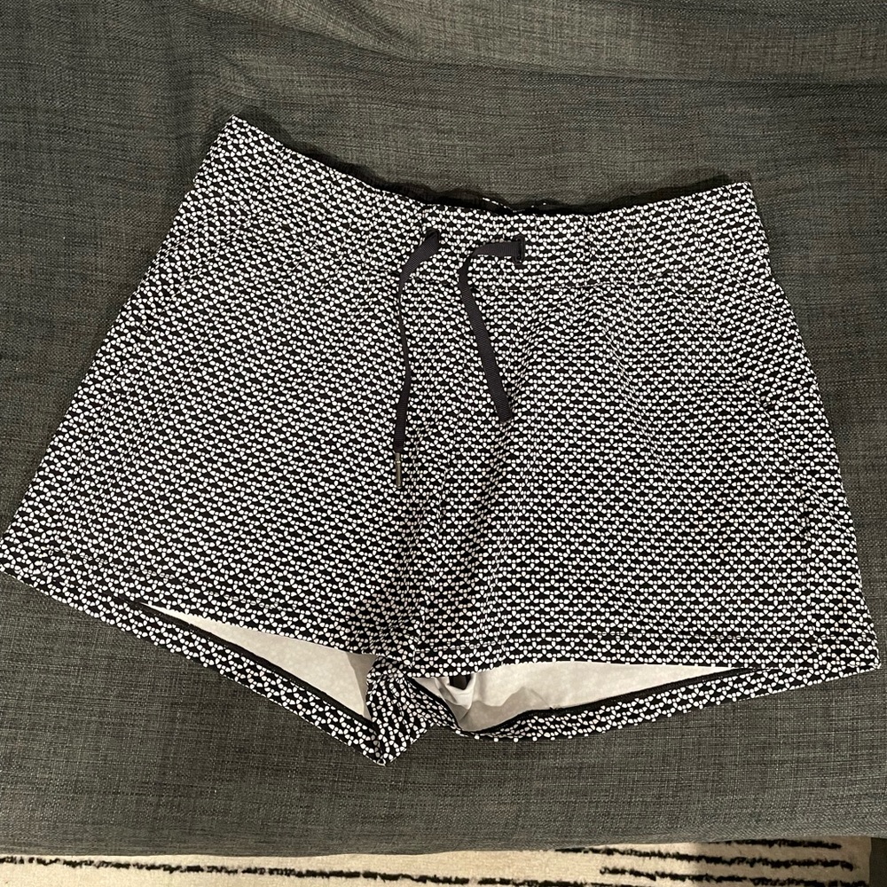 Lululemon on the fly shorts